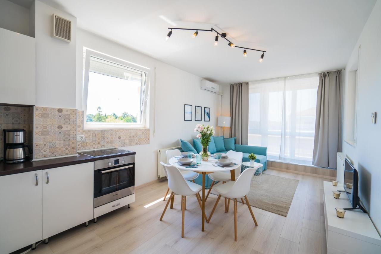 Myflat Golden Coast Panorama Apartment Siófok Zewnętrze zdjęcie