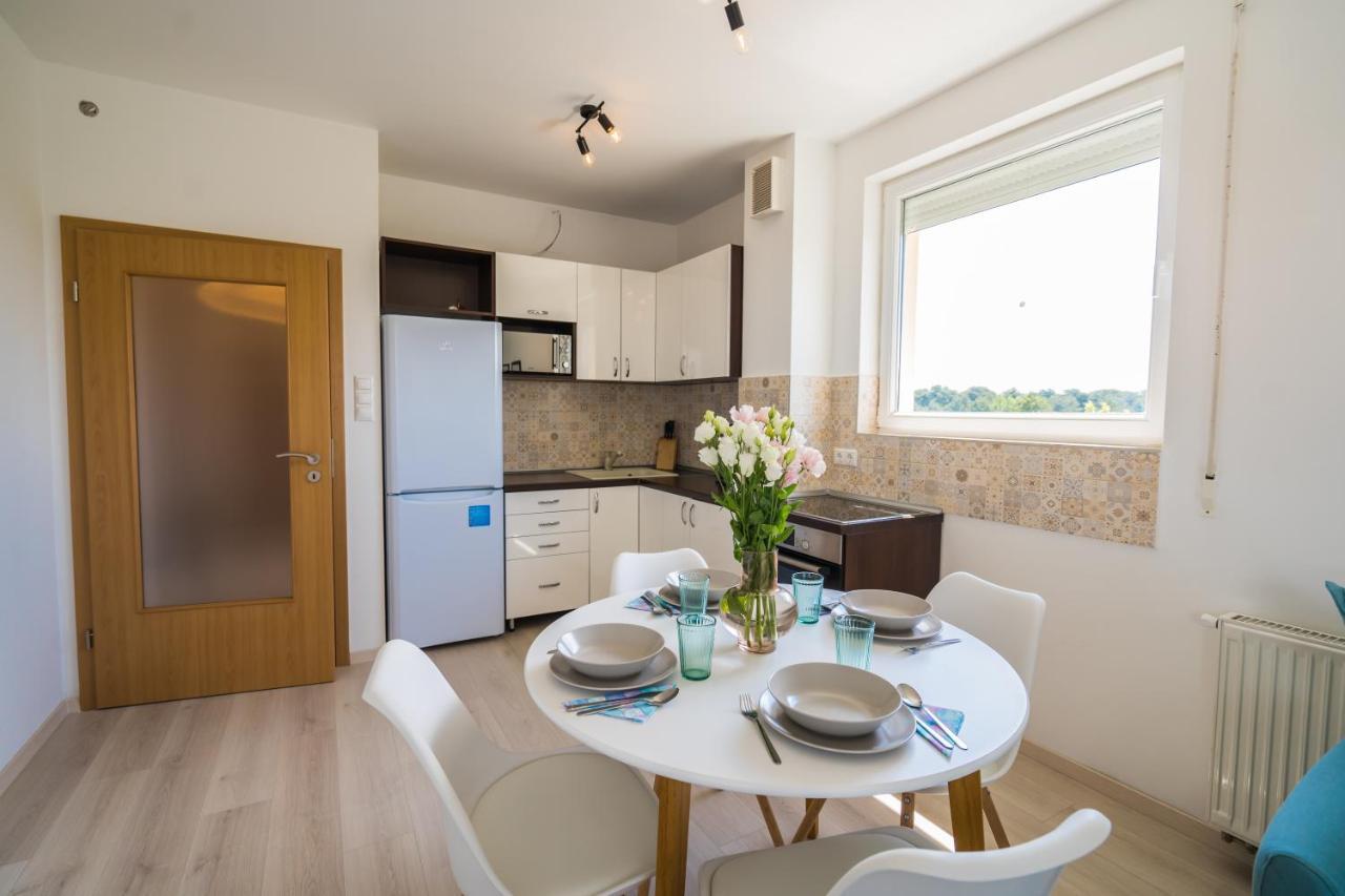 Myflat Golden Coast Panorama Apartment Siófok Zewnętrze zdjęcie