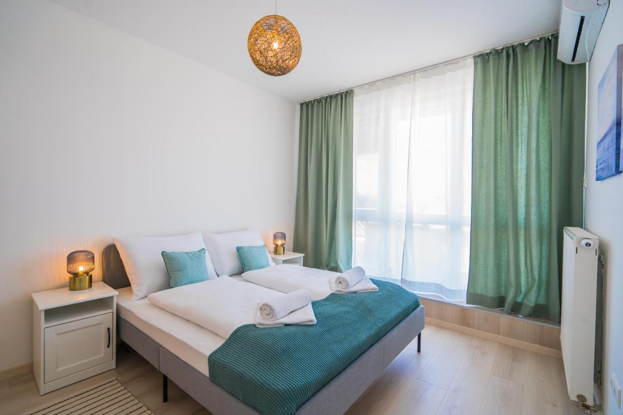 Myflat Golden Coast Panorama Apartment Siófok Zewnętrze zdjęcie