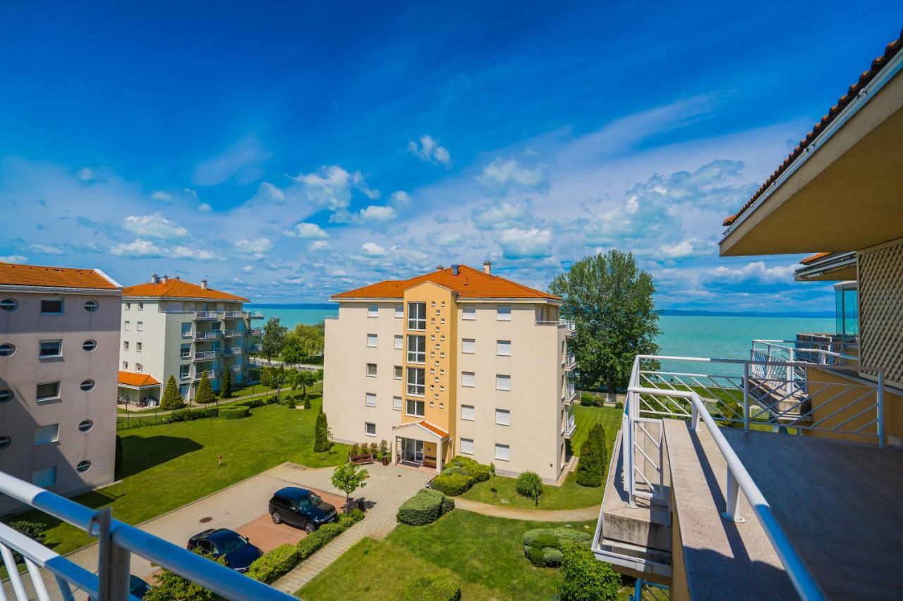 Myflat Golden Coast Panorama Apartment Siófok Zewnętrze zdjęcie